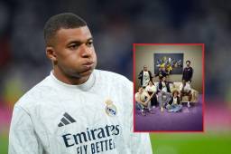 Kylian Mbappé desapareció de una de las fotografías del Real Madrid de forma misteriosa.
