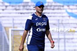 Diego Vázquez ya piensa en el duelo del domingo ante la UPNFM en el estadio Nacional. FOTOS: Ronal Aceituno.