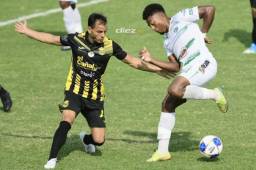Platense y Real España están jugando en Puerto Cortés. Foto: Yoseph Amaya.