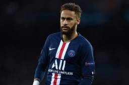 Neymar ha decido quedarse en el PSG para la próxima campaña.