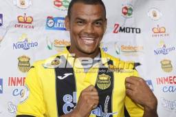 Rony Martínez fue presentado oficialmente en Real España y habló de su salida del Olimpia.