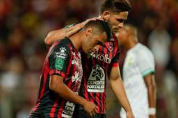 Alex López seguiría al menos un torneo más con la Liga Deportiva Alajuelense de Costa Rica.
