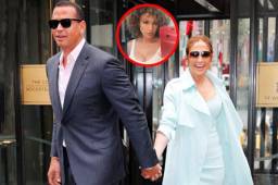 Jennifer López a sus 48 años luce hermosa.