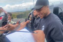 Mbappé se vuelve a pronunciar a pesar de que el PSG lo tiene aislado en la pretemporada