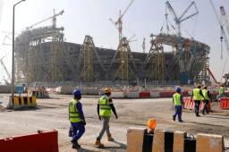 Pese a la pandemia de coronavirus, las obras en los estadios de Qatar 2022 no se paran.