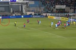 ¡Un gol de clase mundial! La salvajada del ‘Droopy’ Gómez en la semifinal Motagua - Olimpia: la colgó al ángulo