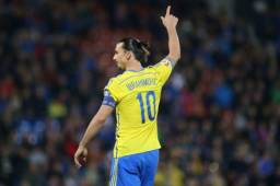 Zlatan tuvo un paso destacado a nivel de selecciones. Además marcó 450 goles en su carrera.