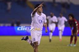 Bryan Moya marcó un gol ante Panamá, pero no fue suficiente para sumar puntos en San Pedro Sula.