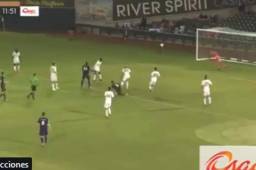 Cristian Altamirano definió de gran manera para anotar su primer gol con el Tulsa Roughnecks.