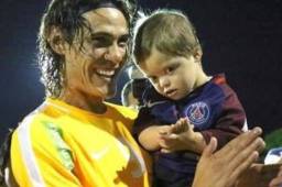 Edinson Cavani realizó un partido benéfico en su natal Salto en Uruguay.