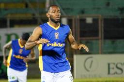 Jairo Róchez se ha convertido en el goleador en el Jocoro de la liga salvadoreña.