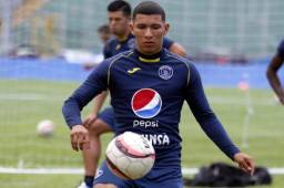 El mediocampista Kevin López espera que Motagua logre imponerse ante el Platense para clasificar a las semifinales. Foto: Marvin Salgado.
