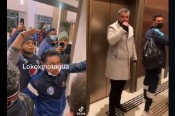 El momento en el que aficionados de Motagua llegaron al hotel en Seattle para encarar a Diego Vázquez y pedir su salida luego de la ‘manita’ que les recetó el Sounders.
