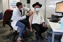 Los países del G7 informaron que multiplicarían su apoyo para que otras naciones ya puedan contar con la vacuna.