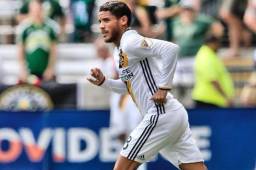El jugador de LA Galaxy habría cancelado su boda por ser bisexual.