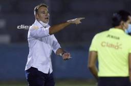 El director técnico argentino Hernán Medina podría dirigir su primera semifinal en el fútbol de Honduras. FOTO: Neptalí Romero.