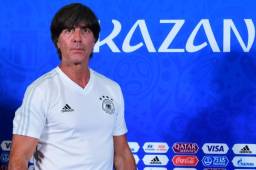 La federación alemana confirmó que Joachim Löw estará al frente hasta Qatar 2022. Foto AFP