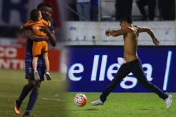 Un niño con la camisa del Motagua y un aficionado del Olimpia ingresaron a la cancha cuando el partido estaba en pleno desarrollo y por eso fue la dura multa.