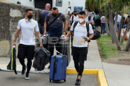 Los futbolistas del Comunicaciones llegaron con la ilusión de llevarse los tres puntos en este duelo ante el Motagua. (Foto: David Romero)