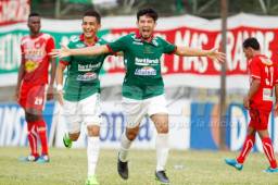 Rambo de Rodríguez anotó el primer gol de Marathón y provocó el penal que le dio el triunfo a los verdolagas.