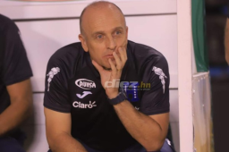 Fabián Coito y sus dirigidos no pudieron en su primer encuentro como local y fueron goleados por Estados Unidos.