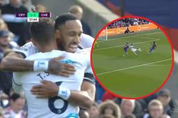 Esto dejó ir el Barcelona: El tremendo golazo de volea de Aubameyang con el Chelsea en la Premier League (VIDEO)