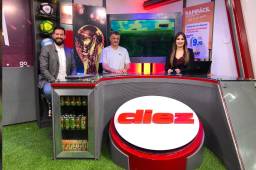 DIEZ TV celebra su quinto aniversario con entrevista exclusiva con el seleccionador Diego Vázquez