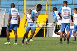 La Selección de Honduras afinó los últimos detalles para el partido de este martes ante Costa Rica. Jorge Luis Pinto prepara cambios. Foto Delmer Martínez