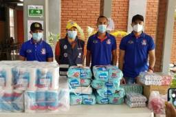 Los jugadores de la UPNFM se sumaron a la causa de ayudar a los más necesitados por la tormenenta tropical Eta. Digno ejemplo de los futbolistas universitarios.