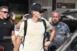 Robert Lewandowski es nuevo jugador del Barcelona y este sábado llegó a Mallorca. Foto: Cortesía.