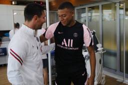 Mbappé subió fotos de su primer encuentro con Messi en el París Saint Germain.