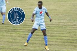 El delantero Rubilio Castillo festejando una de las anotaciones frente al Honduras Progreso en el Humberto Micheletti. Fotos Neptalí Romero