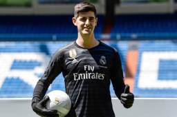 Thibaut Courtois ya luce los colores como portero del Real Madrid.