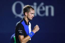 Hoy comenzó la defensa del título para Medvedev y empezó con pie derecho tras vencer a Kozlov en la primera ronda.