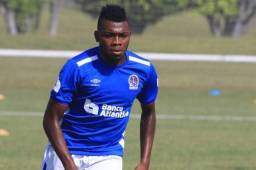 Pedro Troglio anunció hoy que el defensor, Elmer Güity, ya no entra en los planes del Olimpia.