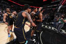 Los Warriors suman otra victoria en la NBA.