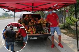 César García no tenía trabajo y al no tener ingreso en la cuarentena decidió emprender con la venta de frutas. Él debutó en primera división con Real España.