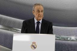 Florentino Pérez habló ante los medios de comunicación durante la tradicional copa de Navidad.
