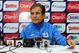 El entrenador de la Selección de Honduras, Jorge Luis Pinto, defendió la convocatoria y explica el llamado de Michael Chirinos. Fotos Ronal Aceituno