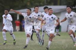 Las Panteras vencieron a Centuriones en penales y jugarán la finalísima de la Liga Mayor Sampedrana. FOTOS: Mauricio Ayala