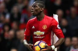 Pogba fue provocado por unos aficionados en Manchester.