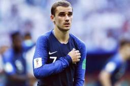 El francés Antoine Griezmann fue a pedir una playera al vestuario de Argentina el sábado.