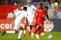 Andy Najar luchó ante el potente Alphonso Davies y Richie Laryea en el Canadá-Honduras.