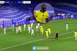 ¡Entró solo y cabeceó preciso! Mala marca del Real Madrid en el córner y Rüdiger anota el segundo para el Chelsea