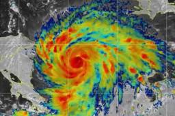 El CNH advirtió que el paso del huracán Iota es una situación extramadamente peligrosa.