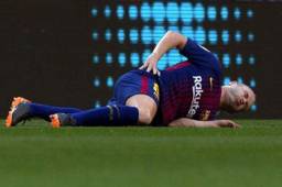 Iniesta apunta para estar un mes de baja con el Barcelona.