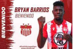 Bryan Barrios ya firmó contrato con Vida y de inmediato se puso a las órdenes del técnico Nerlyn Membreño.