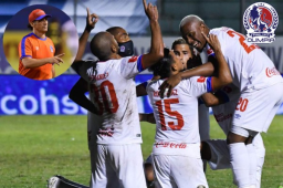 Olimpia se ha convertido en un equipo que en casa no pierde puntos y ya son 15 encuentros que no conoce la derrota en el estadio Nacional.