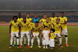 La selección de Colombia no tuvo piedad y goleo a la selección de China dirigida por Macello Lippi.