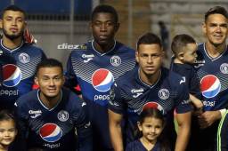 Wesly Decas tiene 20 años y fue a los 17 que debutó haciéndolo con el FC Juárez de México.